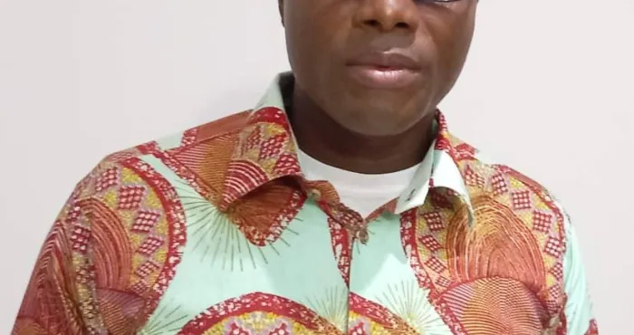 manifestation-de-colere-des-dr-non-recrutes-dr-dasse-severin-ex-porte-parole-du-cdner-bruler-sa-these-de-doctorat-sous-pretexte-quon-na-pas-ete-recrute-est-signe-de-bassesse-desprit